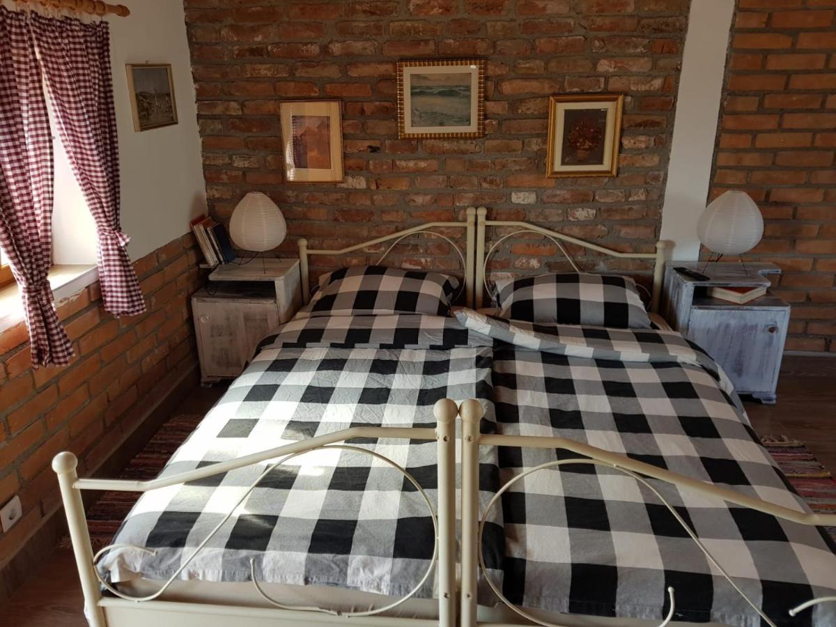 Studio Apartment Romeo ヴェリカ・ゴリツァ エクステリア 写真