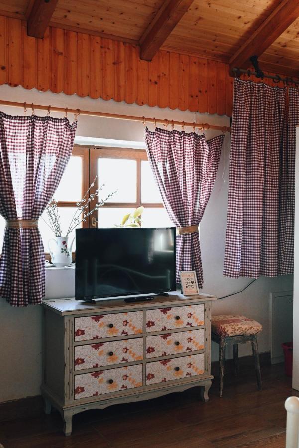 Studio Apartment Romeo ヴェリカ・ゴリツァ エクステリア 写真