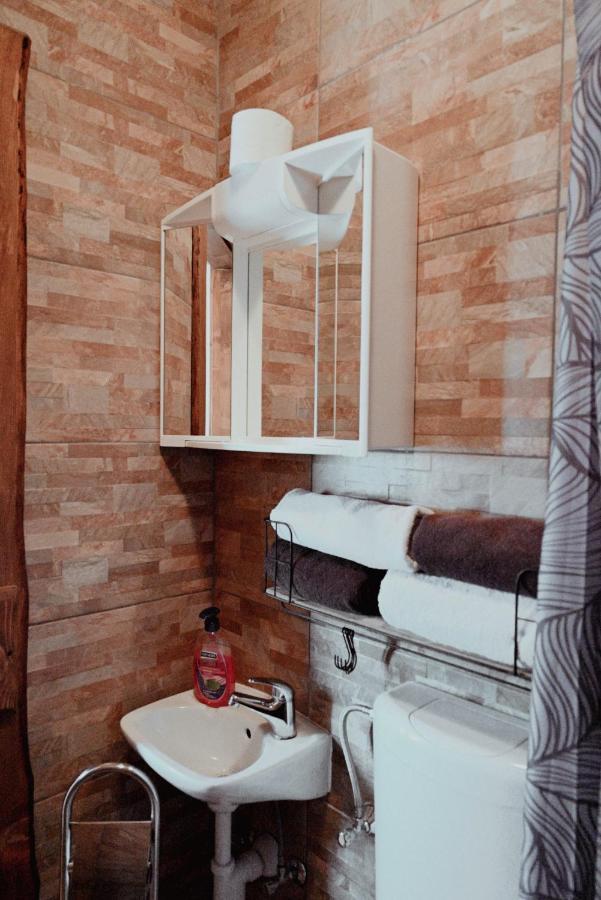 Studio Apartment Romeo ヴェリカ・ゴリツァ エクステリア 写真